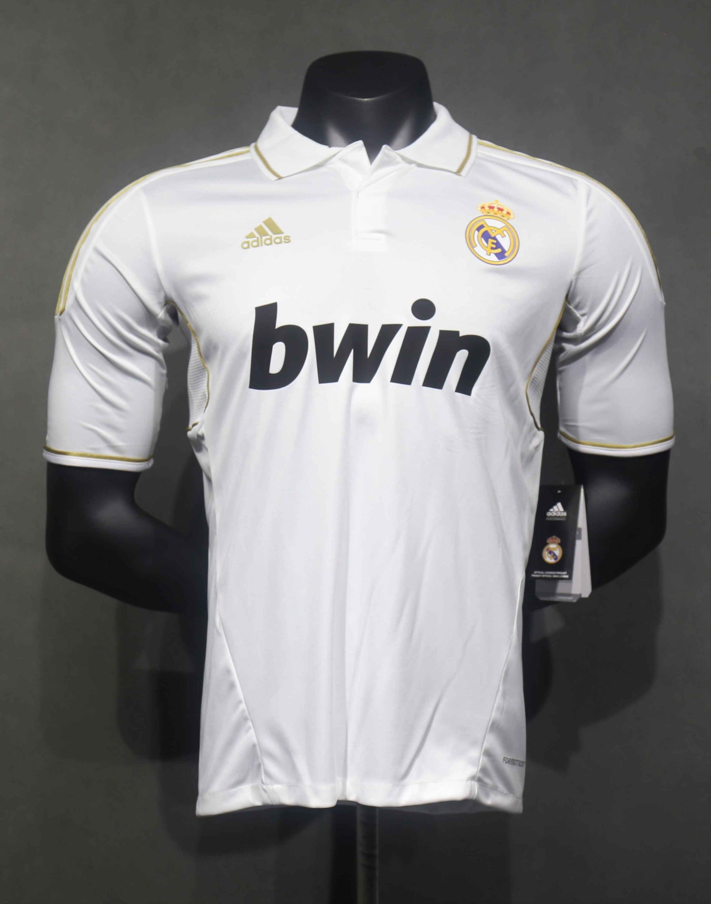 Real Madrid home player edition short sleeved shirt for the 2011-12 season