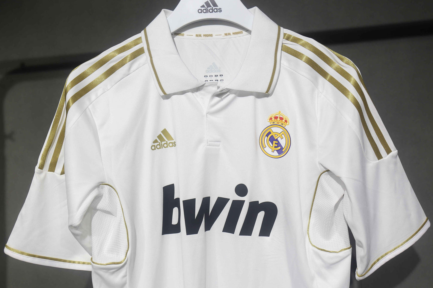 Real Madrid home player edition short sleeved shirt for the 2011-12 season