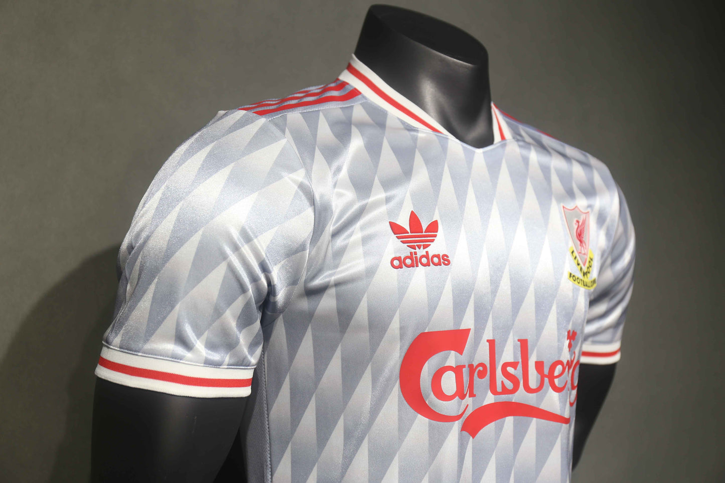 Liverpool co branded Beatles retro special edition away from home