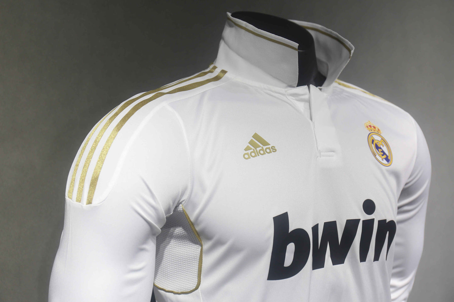 2011-12 Real Madrid Home Long Sleeve Player Edition (Phnom Penh Ronaldo)