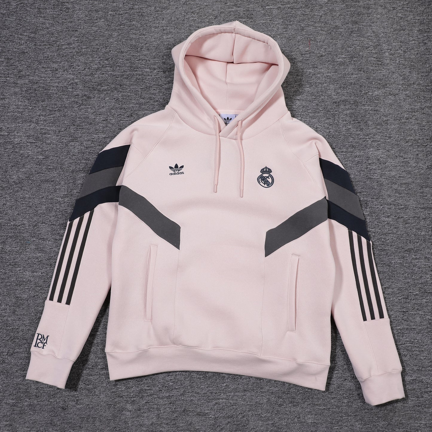 Real Madrid star's identical clover retro hoodie set