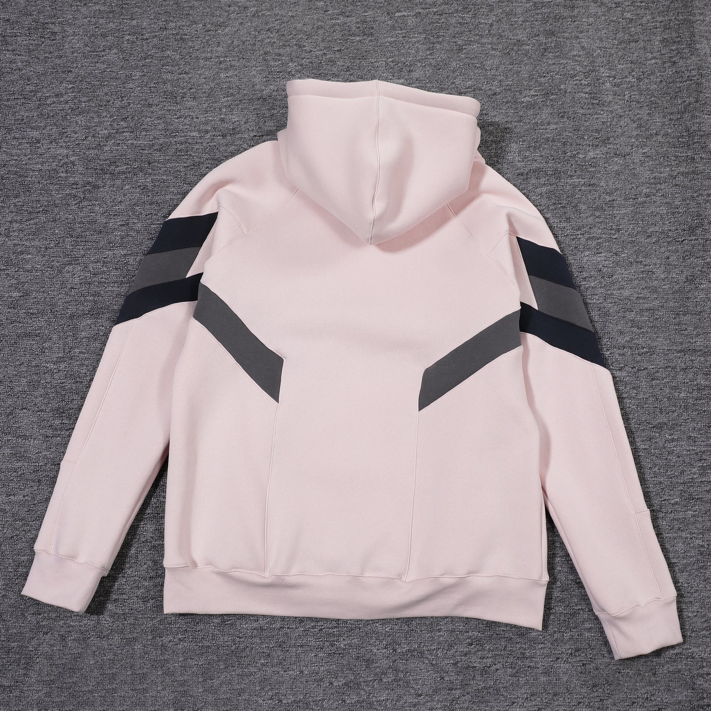 Real Madrid star's identical clover retro hoodie set