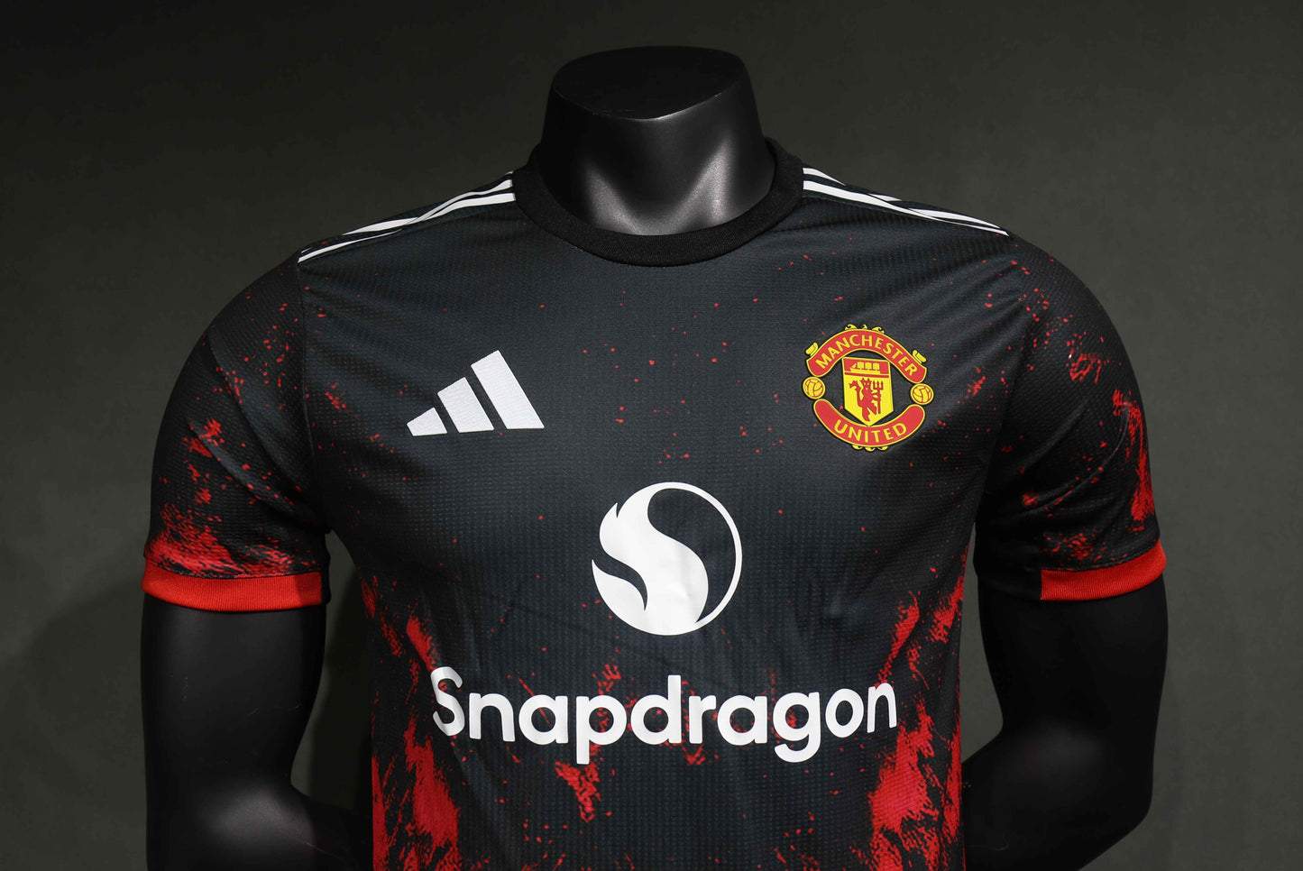 Manchester United Magma Red Special Edition