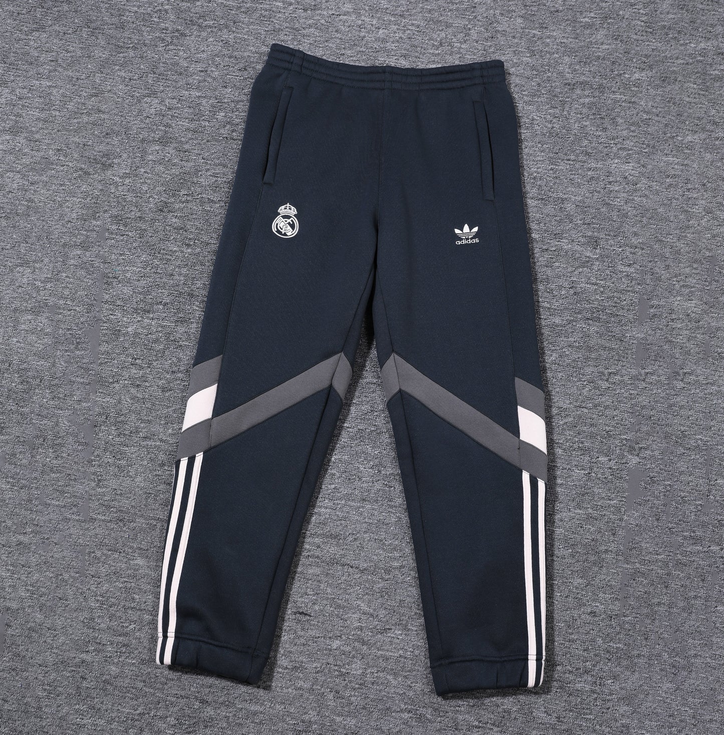 Real Madrid star's identical clover retro hoodie set